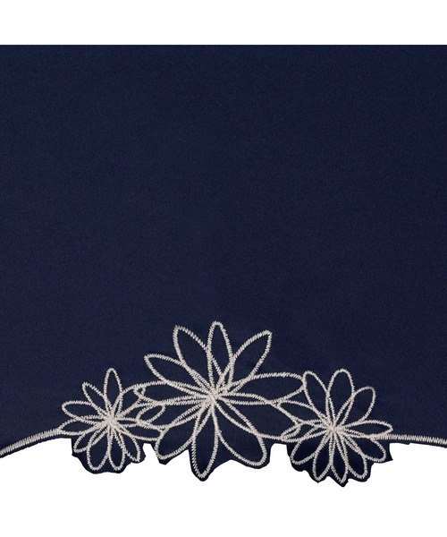 Wpc.（ダブリュピーシー）の「遮光ドームリムフラワー（長傘・レディース・ベージュ/ネイビー/オフホワイト・FREE）」の9枚目の写真