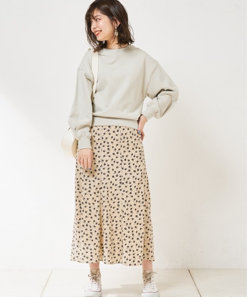 natural couture（ナチュラルクチュール）の「マーガレット花柄パイピングスカート（スカート・レディース・オフホワイト/ブラック・FREE）」の6枚目の写真