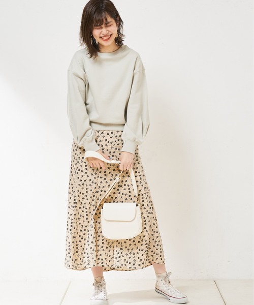 natural couture（ナチュラルクチュール）の「マーガレット花柄パイピングスカート（スカート・レディース・オフホワイト/ブラック・FREE）」の7枚目の写真