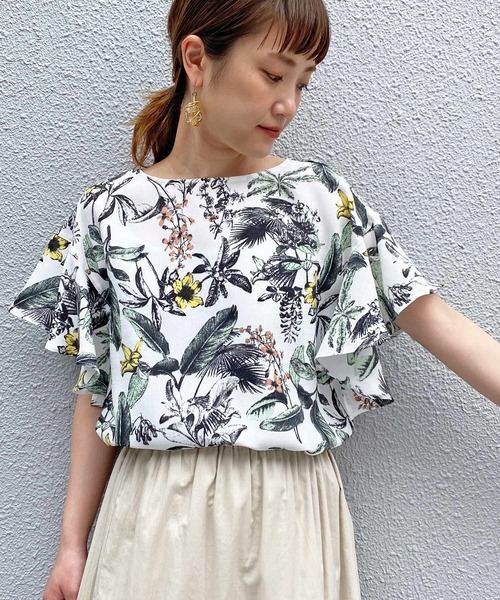 PICCIN(ピッチン)の「フラワーフリルブラウス(シャツ/ブラウス・レディース・サックスブルー/オフホワイト・M)」の2枚目の写真