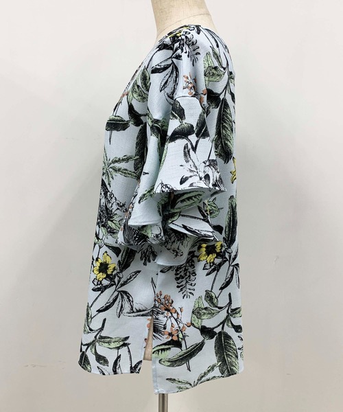 PICCIN(ピッチン)の「フラワーフリルブラウス(シャツ/ブラウス・レディース・サックスブルー/オフホワイト・M)」の10枚目の写真