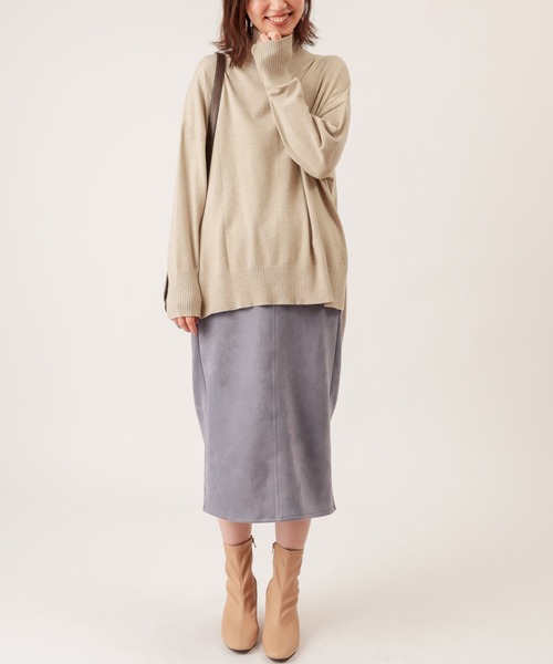 natural couture（ナチュラルクチュール）の「ポンチスエードタイトスカート（スカート・レディース・ブルー/アイボリー/その他1/その他2/レンガ/その他3/イエロー/ラベンダー・FREE）」の2枚目の写真