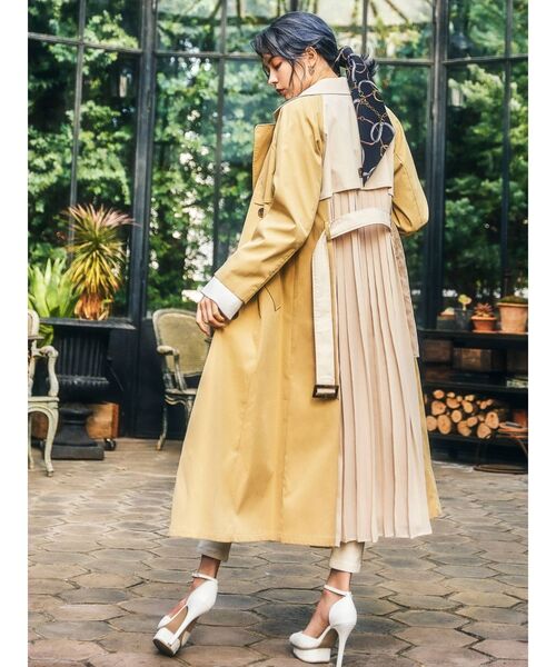 RESEXXY(リゼクシー)の「レース切替パンプス(パンプス・レディース・オフホワイト/ブラック/ベージュ・SMALL/MEDIUM/LARGE)」の5枚目の写真