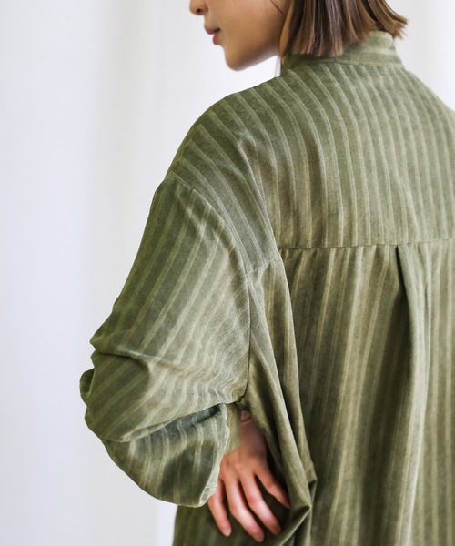 select MOCA（セレクトモカ）の「2021 SS スタンドカラーストライプニュアンスシャツ（シャツ/ブラウス・レディース・ブラック/グリーン・FREE）」の8枚目の写真