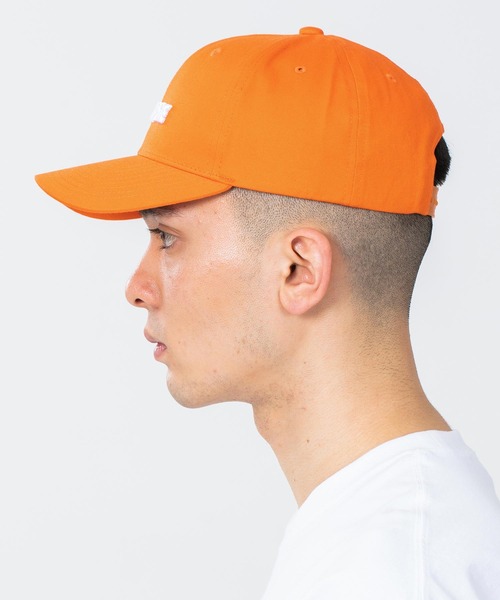 XLARGE（エクストララージ）の「STANDARD LOGO 6PANEL CAP（キャップ・メンズ・ブラック/オレンジ/ネイビー・ONE SIZE）」の5枚目の写真