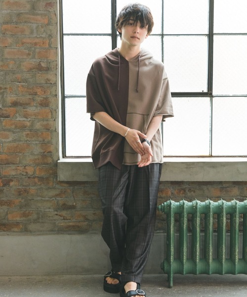 Alpinus（アルピナス）の「Alpinus - bi-color foodie pullover / バイカラーフーディープルオーバー（パーカー・メンズ・ブラック/ベージュ・SMALL/MEDIUM）」の12枚目の写真