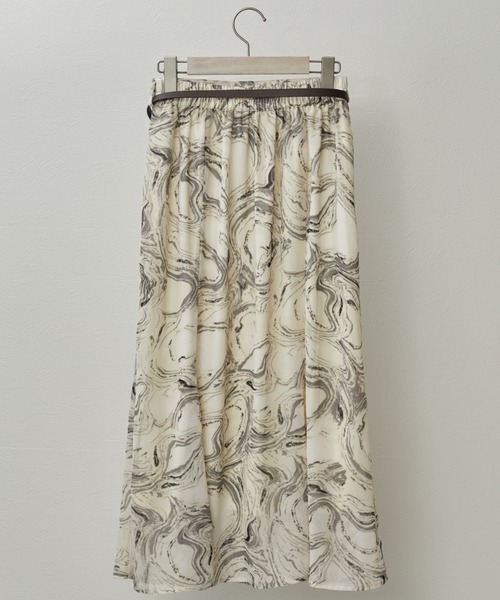 Amourire（アムリール）の「マーブル柄セミフレアSK（スカート・レディース・ベージュ/グレー/ピンク・M）」の11枚目の写真