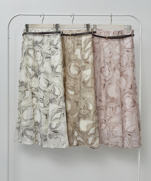 Amourire（アムリール）の「マーブル柄セミフレアSK（スカート・レディース・ベージュ/グレー/ピンク・M）」の13枚目の写真