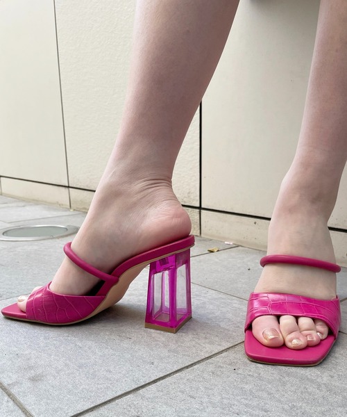 SPIRALGIRL（スパイラルガール）の「クリアヒールサンダル（サンダル・レディース・ブラック/オフホワイト/ピンク/ブルー・MEDIUM/LARGE）」の17枚目の写真