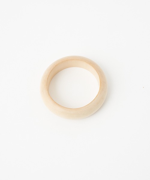 RIVE DROITE（リヴドロワ）の「カーブウッドバングル（バングル/リストバンド・レディース・ベージュ・FREE）」の4枚目の写真