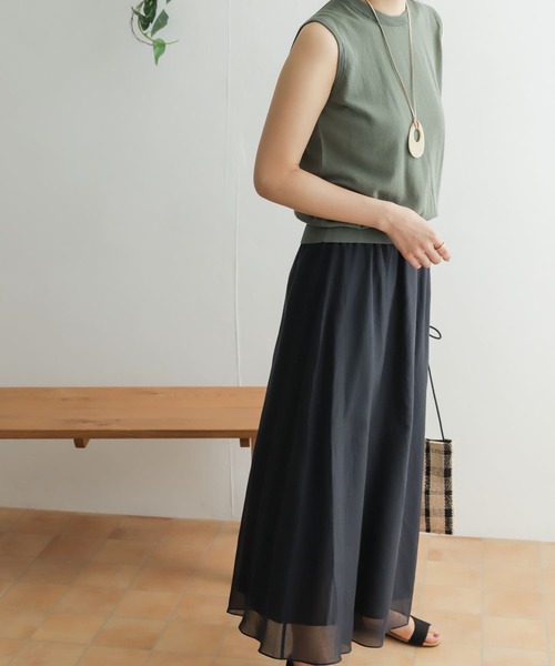 URBAN RESEARCH DOORS（アーバンリサーチドアーズ）の「コットンシルクロングスカート（スカート・レディース・ベージュ/パープル/ネイビー・ONE）」の7枚目の写真