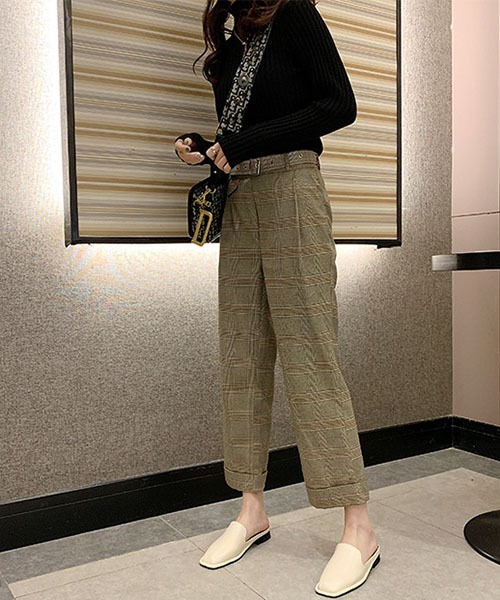 SVEC(シュベック)の「スクエアトゥ ミュール サンダル(サンダル・レディース・ホワイト/ベージュ/ブラック・38/36/37/39/35)」の9枚目の写真