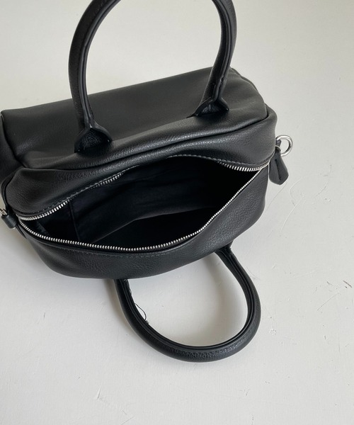 CANAL JEAN(キャナルジーン)の「El mar(エルマール) フェイクレザーラウンドバッグ(ハンドバッグ・レディース・ブラック・ONE SIZE)」の7枚目の写真