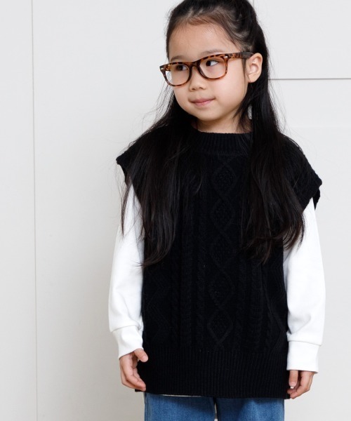MAKE YOUR DAY（メイクユアデイ）の「ケーブルニットベスト■90～140cm（ベスト・キッズ・アイボリー/ブラック/ブラウン・100/140/110/130/120/90）」の2枚目の写真