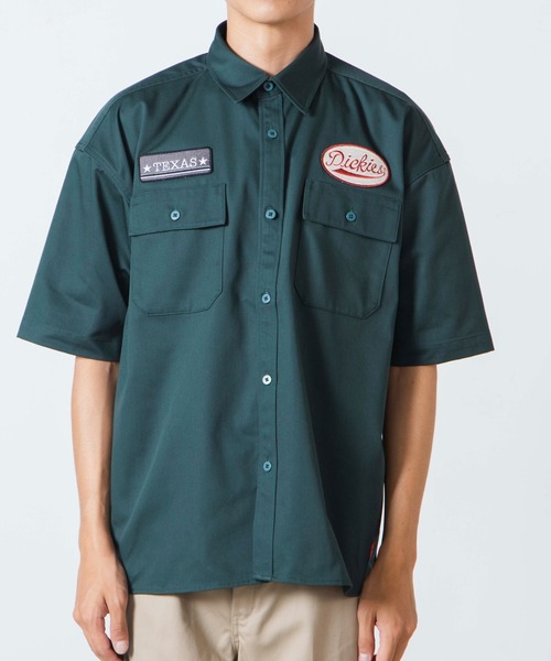 Dickies（ディッキーズ）の「∴WEGO/別注 Dickiesビックシルエット5分袖ワークシャツ（シャツ/ブラウス・メンズ・ダークグリーン/ベージュ/ワイン・MEDIUM/LARGE）」の8枚目の写真