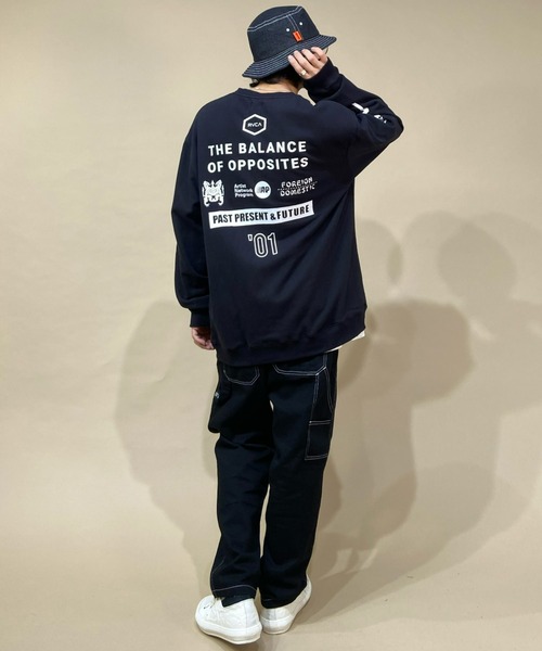 RVCA(ルーカ)の「RVCA/ルーカ 総柄 オーバーサイズスウェット/セットアップ対応 BB042-041(スウェット・メンズ・ホワイト/ブラック・S/M/L)」の4枚目の写真