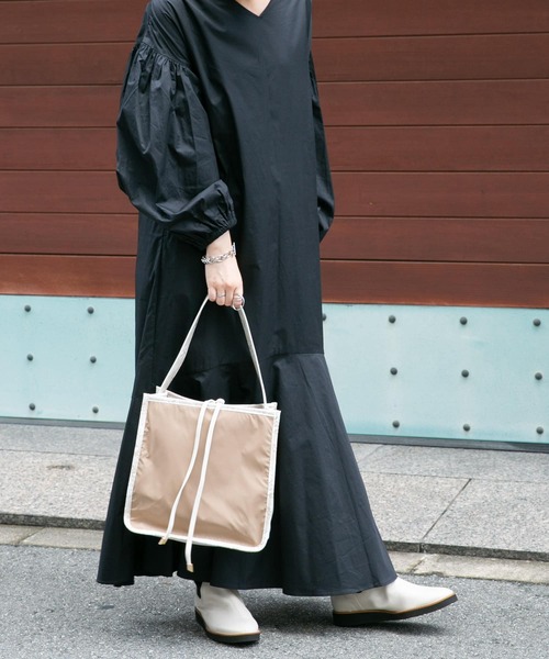 RODE SKO（ロデスコ）の「MARTTA ナイロンコンビ2WAYトート（トートバッグ・レディース・アイボリー/ベージュ・ONE）」の3枚目の写真