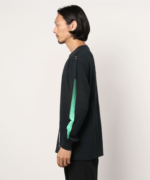 J.S.B.(ジェーエスビー)の「Neon Glow Logo LS Tee(Tシャツ/カットソー・メンズ・ブラック/グレー・LARGE/MEDIUM/SMALL/X-LARGE)」の5枚目の写真