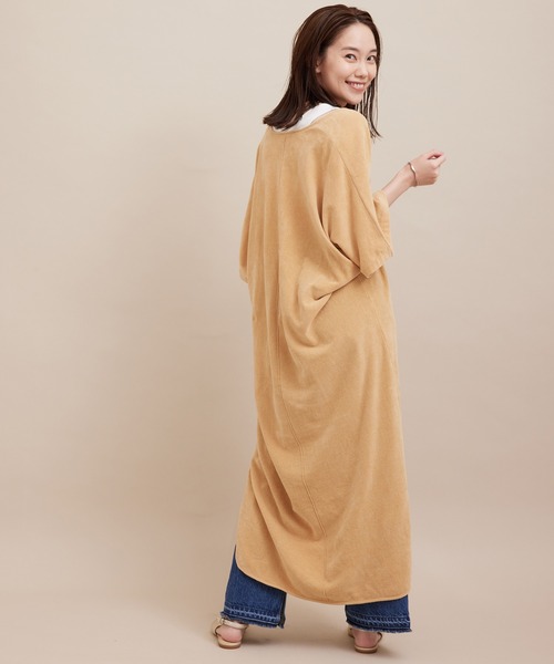 SALON adam et rope'（サロン アダム エ ロペ）の「【極上の肌ざわり】アームウォーマー付ワンピース -CreamyCotton /クリーミーコットン-（ワンピース・レディース・チャコールグレー/ベージュ/オフホワイト・FREE）」の5枚目の写真