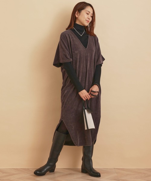 SALON adam et rope'（サロン アダム エ ロペ）の「【極上の肌ざわり】アームウォーマー付ワンピース -CreamyCotton /クリーミーコットン-（ワンピース・レディース・チャコールグレー/ベージュ/オフホワイト・FREE）」の16枚目の写真