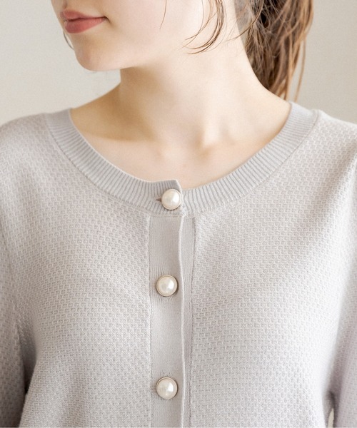 OLIVE des OLIVE（オリーブデオリーブ）の「パールボタンクルーネックカーディガン（カーディガン/ボレロ・レディース・グレー/ライトブラウン/ミント・FREE）」の11枚目の写真