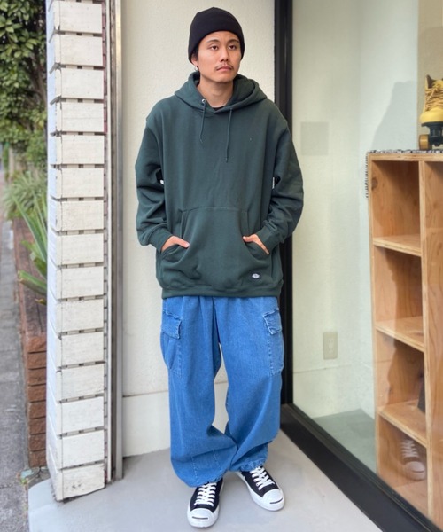 Dickies(ディッキーズ)の「【ムラサキスポーツ別注】Dickies/ディッキーズ ワンポイントロゴ ヘビーウエイトパーカー/裏起毛 ルーズシルエット プルオーバーフーディ 14893400(パーカー・メンズ・ブラック/グレー/グリーン・M/L/XL)」の13枚目の写真