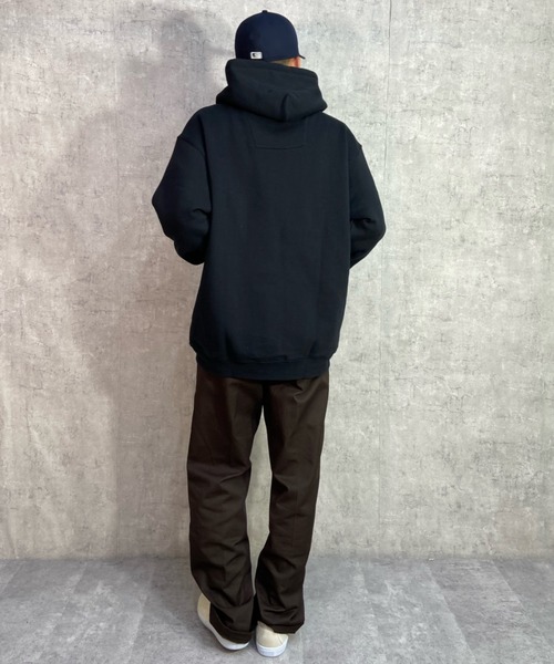 Dickies(ディッキーズ)の「【ムラサキスポーツ別注】Dickies/ディッキーズ ワンポイントロゴ ヘビーウエイトパーカー/裏起毛 ルーズシルエット プルオーバーフーディ 14893400(パーカー・メンズ・ブラック/グレー/グリーン・M/L/XL)」の7枚目の写真