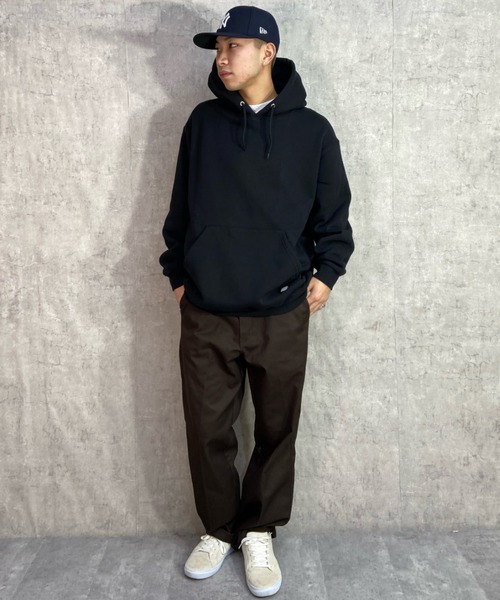 Dickies(ディッキーズ)の「【ムラサキスポーツ別注】Dickies/ディッキーズ ワンポイントロゴ ヘビーウエイトパーカー/裏起毛 ルーズシルエット プルオーバーフーディ 14893400(パーカー・メンズ・ブラック/グレー/グリーン・M/L/XL)」の8枚目の写真