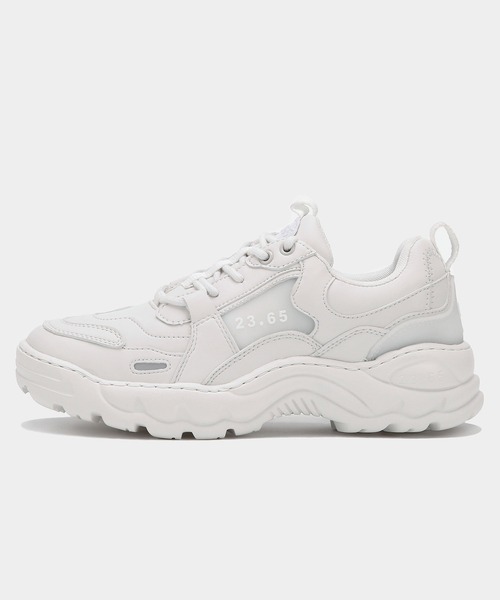 23.65（イーシプサムチョンユクオ）の「【23.65/イーシプサムチョンユクオ】V2 SNEAKER ダッドスニーカー（スニーカー・メンズ・ホワイト/ブラック/その他/ホワイト系その他・23cm/24cm/25.0cm/26.0cm/27.0cm/28.0cm）」の3枚目の写真