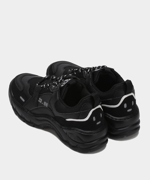 23.65（イーシプサムチョンユクオ）の「【23.65/イーシプサムチョンユクオ】V2 SNEAKER ダッドスニーカー（スニーカー・メンズ・ホワイト/ブラック/その他/ホワイト系その他・23cm/24cm/25.0cm/26.0cm/27.0cm/28.0cm）」の19枚目の写真