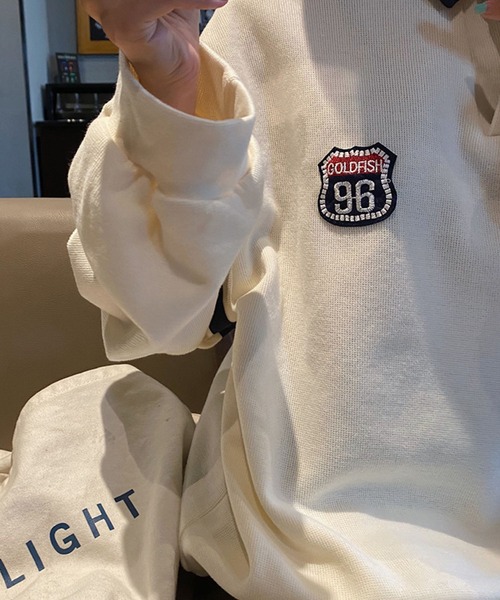 meJane（ミージェーン）の「GOLD FISH96ロゴワッペンビックシルエットポロシャツ【ZOZOTOWN限定】（ポロシャツ・レディース・ホワイト/レッド・FREE）」の3枚目の写真