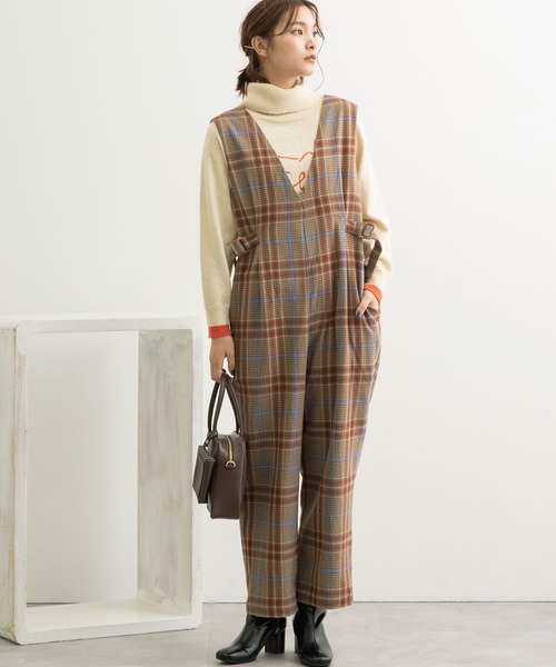 POU DOU DOU（プードゥドゥ）の「起毛チェックVネックオールインワン（サロペット/オーバーオール・レディース・ブラウン/グレー・3）」の8枚目の写真