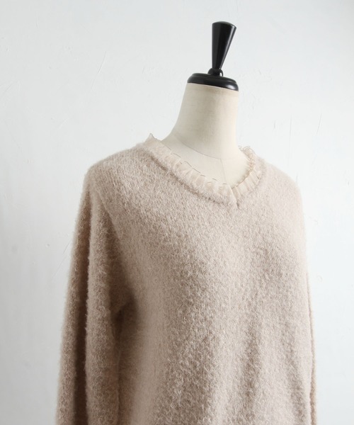 tocco closet（トッコ　クローゼット）の「オーガンジーフリル付きシャギーニット（ニット/セーター・レディース・モカ/オフホワイト・M）」の18枚目の写真