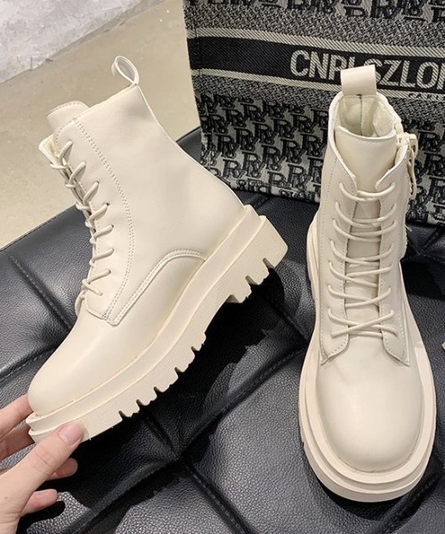 Shoes in Closet（シューズインクローゼット）の「厚底2段ソール サイド リング ジップ ブーツ 68（ブーツ・レディース・アイボリー/ブラック・S/L/M/LL）」の11枚目の写真
