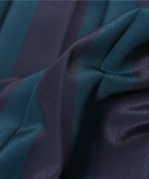 BEAUTY&YOUTH UNITED ARROWS（ビューティーアンドユースユナイテッドアローズ）の「＜6(ROKU)＞ 2TONE PLEATED SKIRT/ｽｶｰﾄ◆（スカート・レディース・オフホワイト/ネイビー・36/38）」の5枚目の写真