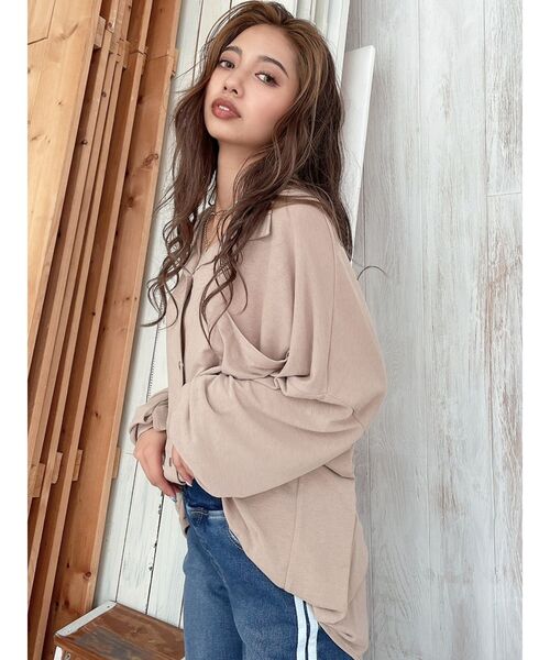 GYDA（ジェイダ）の「カットルーズシャツ（シャツ/ブラウス・レディース・オフホワイト/ベージュ・FREE）」の5枚目の写真