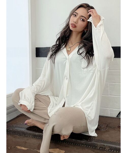 GYDA（ジェイダ）の「カットルーズシャツ（シャツ/ブラウス・レディース・オフホワイト/ベージュ・FREE）」の12枚目の写真