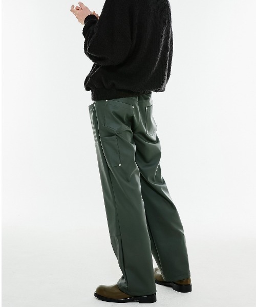 ANOTHERYOUTH（アナザーユース）の「【ANOTHERYOUTH/アナザーユース】leather carpenter pants/レザーパンツ スリムパンツ（その他パンツ・メンズ・ブラック/ダークグリーン・ONE SIZE）」の17枚目の写真