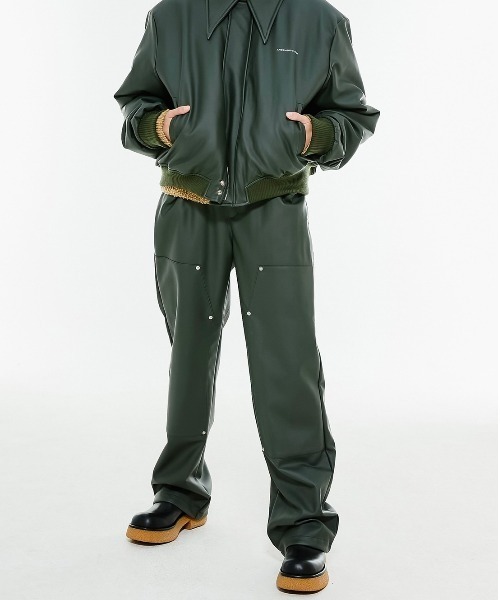 ANOTHERYOUTH（アナザーユース）の「【ANOTHERYOUTH/アナザーユース】leather carpenter pants/レザーパンツ スリムパンツ（その他パンツ・メンズ・ブラック/ダークグリーン・ONE SIZE）」の19枚目の写真