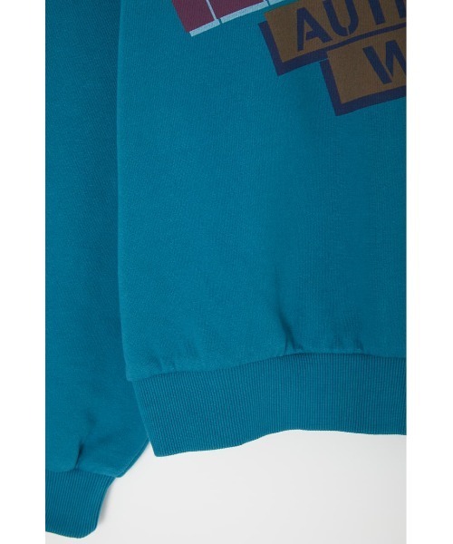 MOUSSY（マウジー）の「MOUSSY ROUNDED LOGO プルオーバー（スウェット・レディース・ブラック/ホワイト/ライトベージュ/ターコイズブルー・FREE）」の19枚目の写真