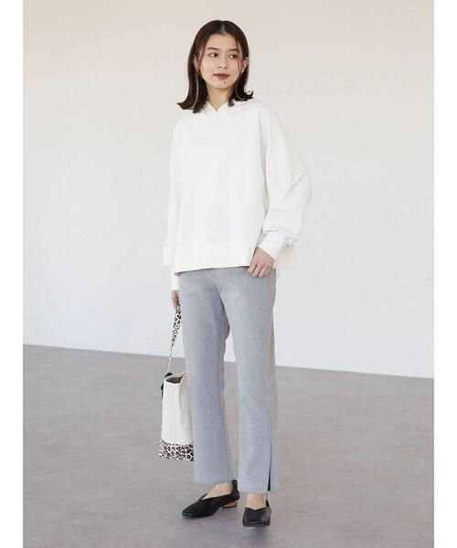 Green　Parks（グリーンパークス）の「スリットストレートGrayパンツ＊（その他パンツ・レディース・グレー・S/M/L）」の8枚目の写真