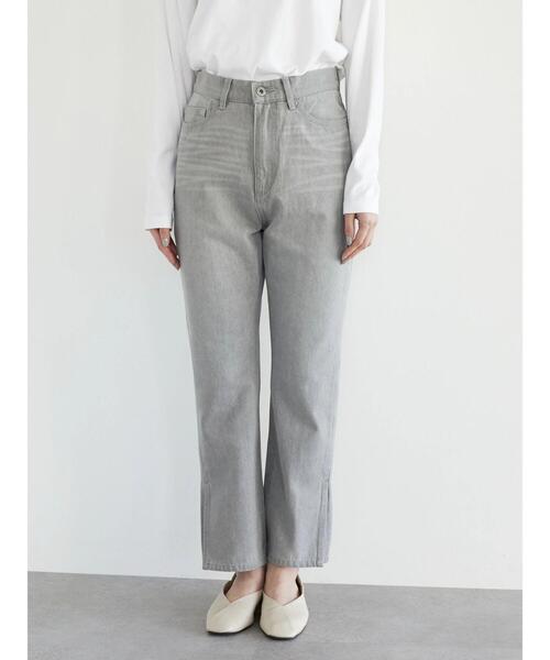 Green　Parks（グリーンパークス）の「スリットストレートGrayパンツ＊（その他パンツ・レディース・グレー・S/M/L）」の4枚目の写真