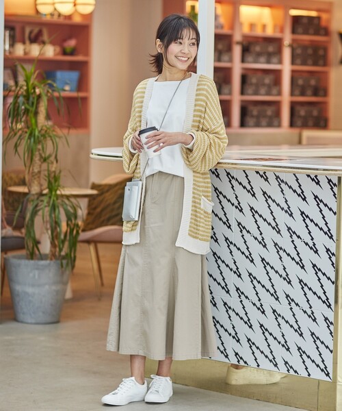 SHOO・LA・RUE（シューラルー）の「◆チェーンショルダー付きウォレット（財布・レディース・ブラック/シルバー/イエロー/ブロンズ・00）」の16枚目の写真