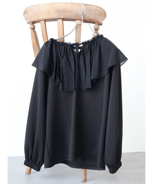 Furryrate（ファーリーレート）の「・furry rate フリルネックプルオーバー＊（Tシャツ/カットソー・レディース・オフホワイト/ブラック/ベージュ・FREE）」の3枚目の写真