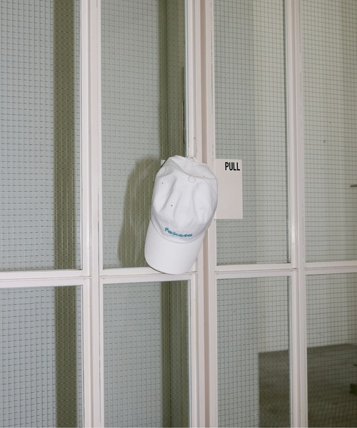 FEKETE（フェケテ）の「FEKETE BASIC LOGO CAP / ベーシックロゴコットンキャップ（キャップ・メンズ・ホワイト/ブラック/ベージュ・FREE）」の19枚目の写真
