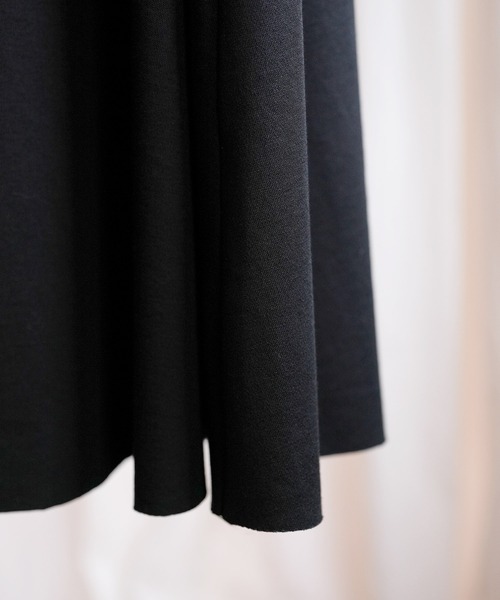 SAISON DE PAPILLON（セゾンドパピヨン）の「シアードッキングボリュームスリーブカットソーワンピース（ワンピース・レディース・ブラック・S/M/L）」の21枚目の写真