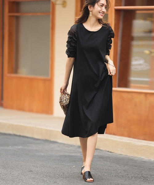 SAISON DE PAPILLON（セゾンドパピヨン）の「シアードッキングボリュームスリーブカットソーワンピース（ワンピース・レディース・ブラック・S/M/L）」の9枚目の写真