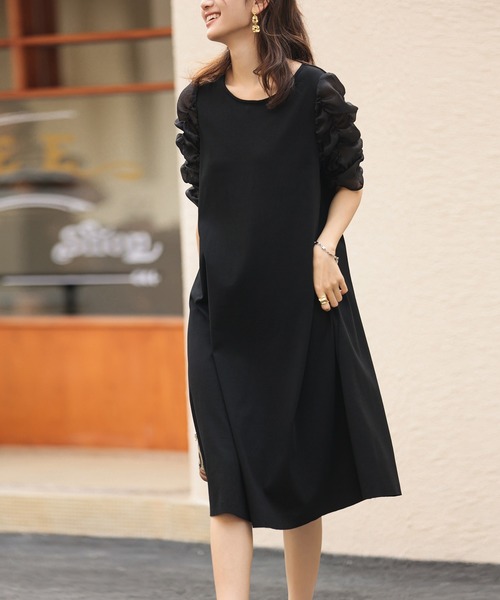 SAISON DE PAPILLON（セゾンドパピヨン）の「シアードッキングボリュームスリーブカットソーワンピース（ワンピース・レディース・ブラック・S/M/L）」の14枚目の写真