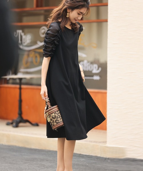 SAISON DE PAPILLON（セゾンドパピヨン）の「シアードッキングボリュームスリーブカットソーワンピース（ワンピース・レディース・ブラック・S/M/L）」の15枚目の写真