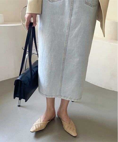 AMELY(エミリー)の「タックバブーシュ(パンプス・レディース・カーキブラウン/ベージュ/ブルー・38/35/36/37/39)」の2枚目の写真